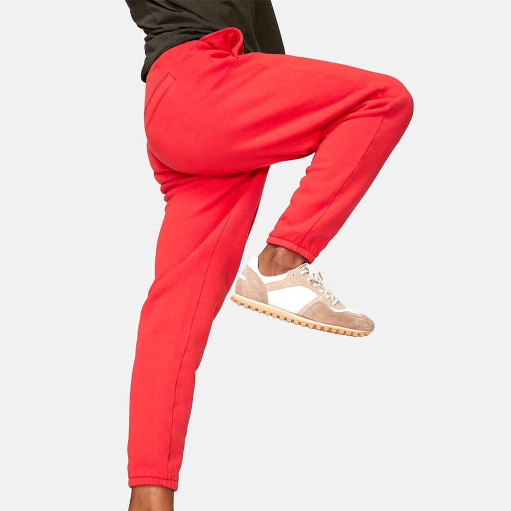 Outdoor Voices Nimbus Sweatpants Apple Red - Picture 4 of 8